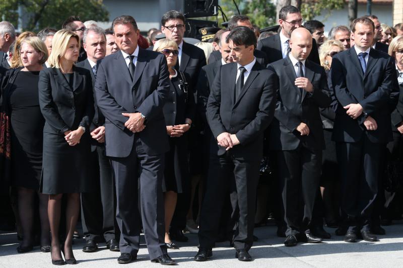 Brojni političari i građani okupili se na ispraćaju Borisa Šprema