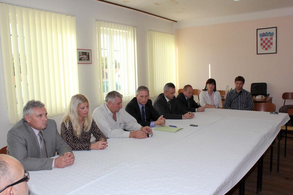 Potpisan Ugovor za dogradnju OŠ Koprivnički Bregi i izgradnju vrtića