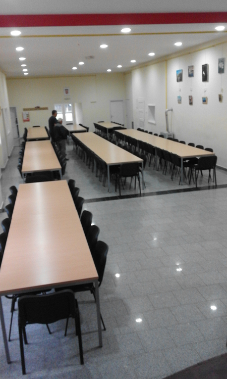 Novi stolovi u Vatrogasnom domu u Koprivničkim Bregima