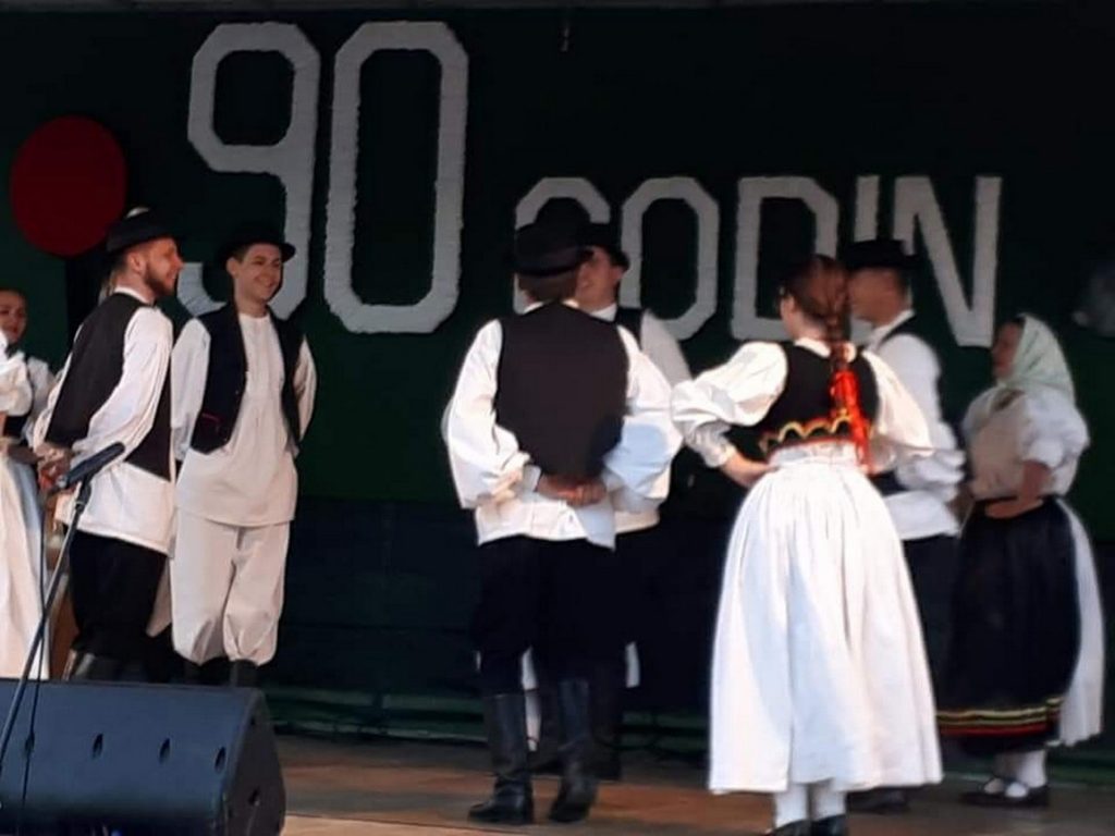 Folkloraši i tamburaši KUD -a „Rudar„ uveličali 90. obljetnicu KUU Gacka u Ličkom Lešću