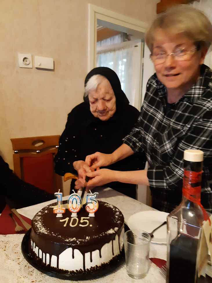 Baka Slavica slavi 105. rođendan u Koprivničkim Bregima
