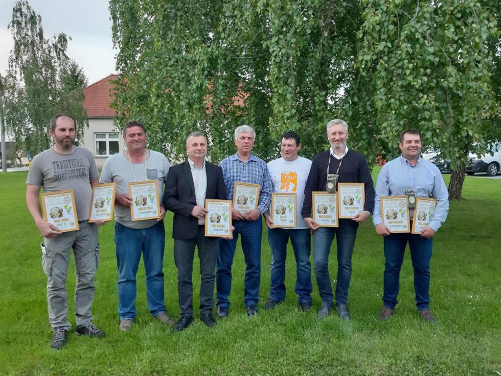 Obavijest o objavljenom natječaju za dodjelu sredstava za investicije u vinarije i marketing vina