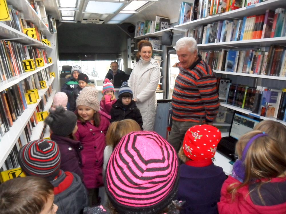 Posjet vrtića Bibliobusu
